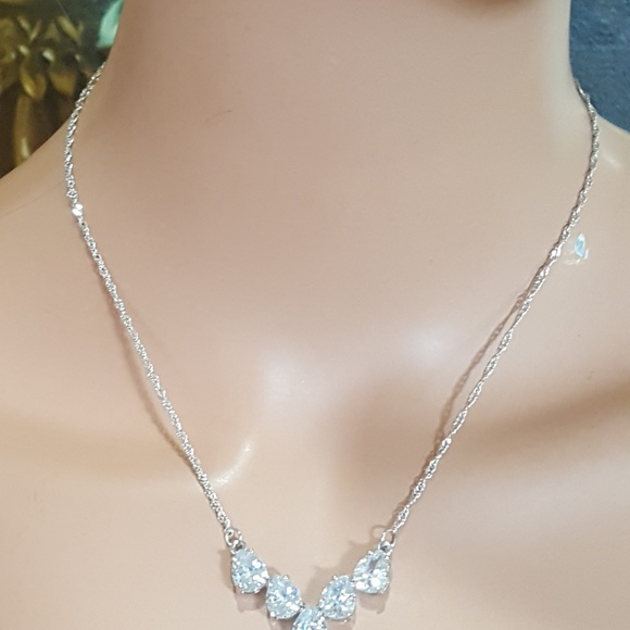 Brilliant CZ Water Drop Pear shaped Silver Plated Necklace Set sparkle - Picture 4 of 4